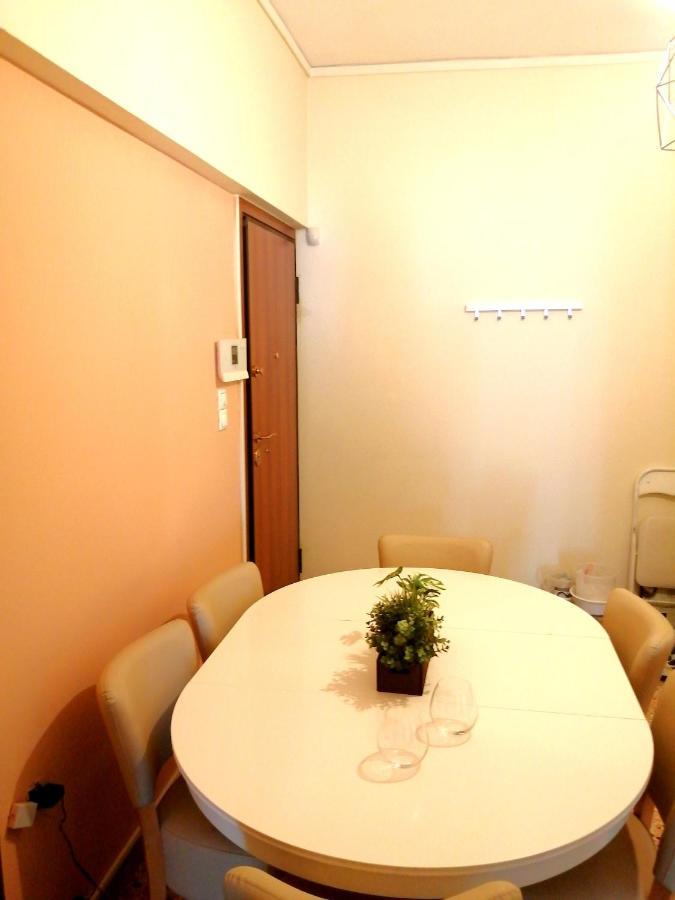 Full House Near The Center Of Athens Apartment ภายนอก รูปภาพ