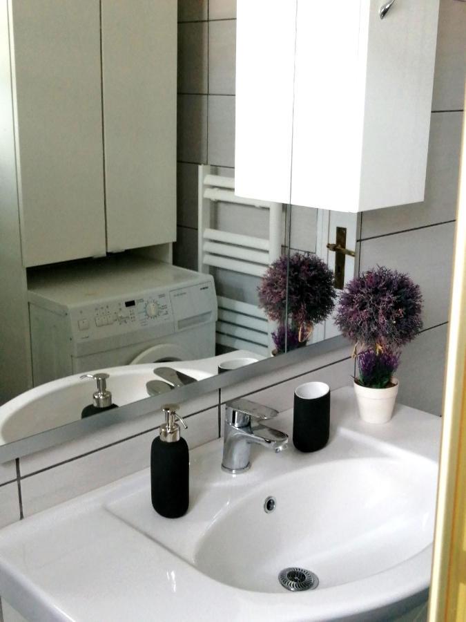 Full House Near The Center Of Athens Apartment ภายนอก รูปภาพ